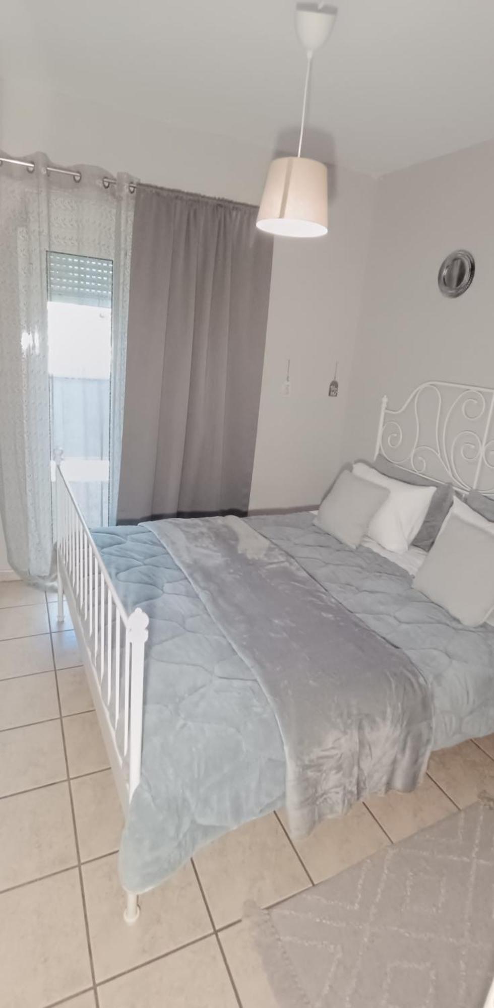 Apartamento Georgias House 7 Min From Athens Airport Artemida  Exterior foto